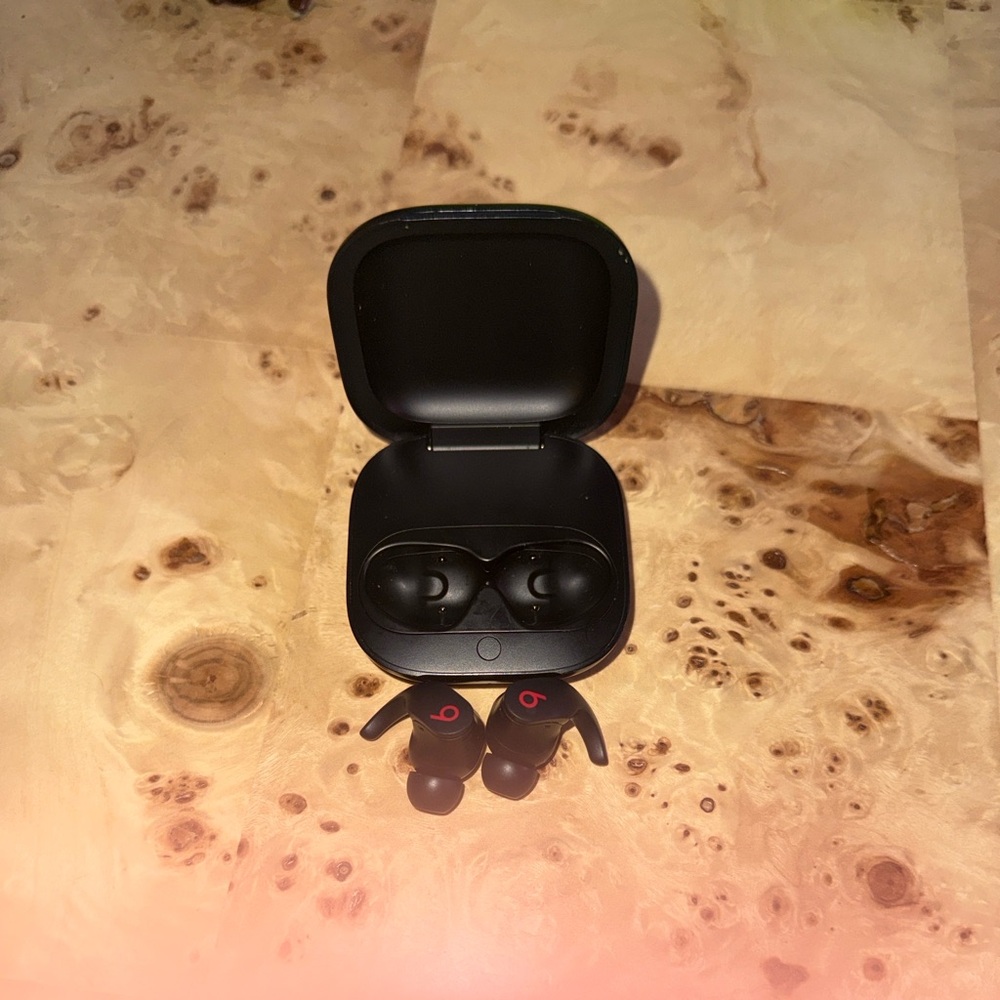 Beats Powerbeats Fit Wireless